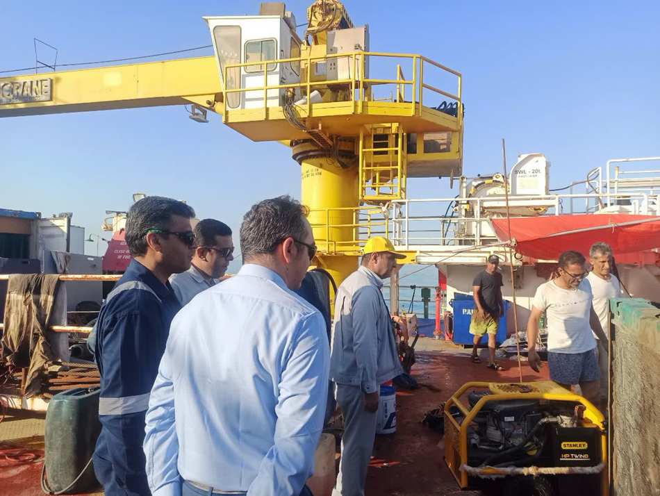 بازدید + خطوط لوله گناوه تا خارگ+ غریبی 16