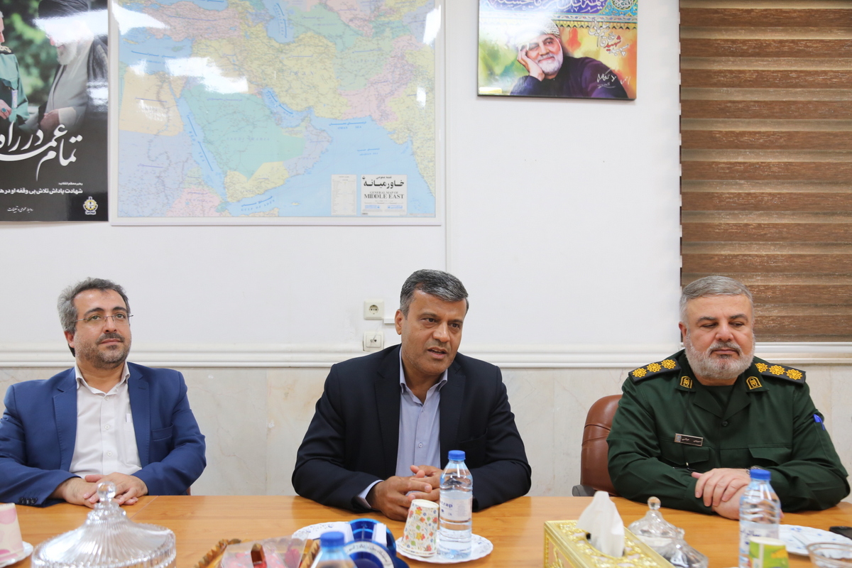 غریبی + رزمجو 8