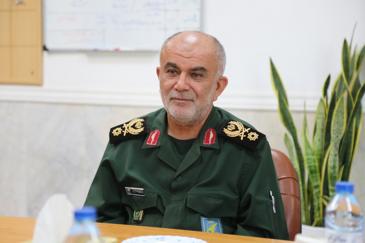 غریبی + رزمجو 9