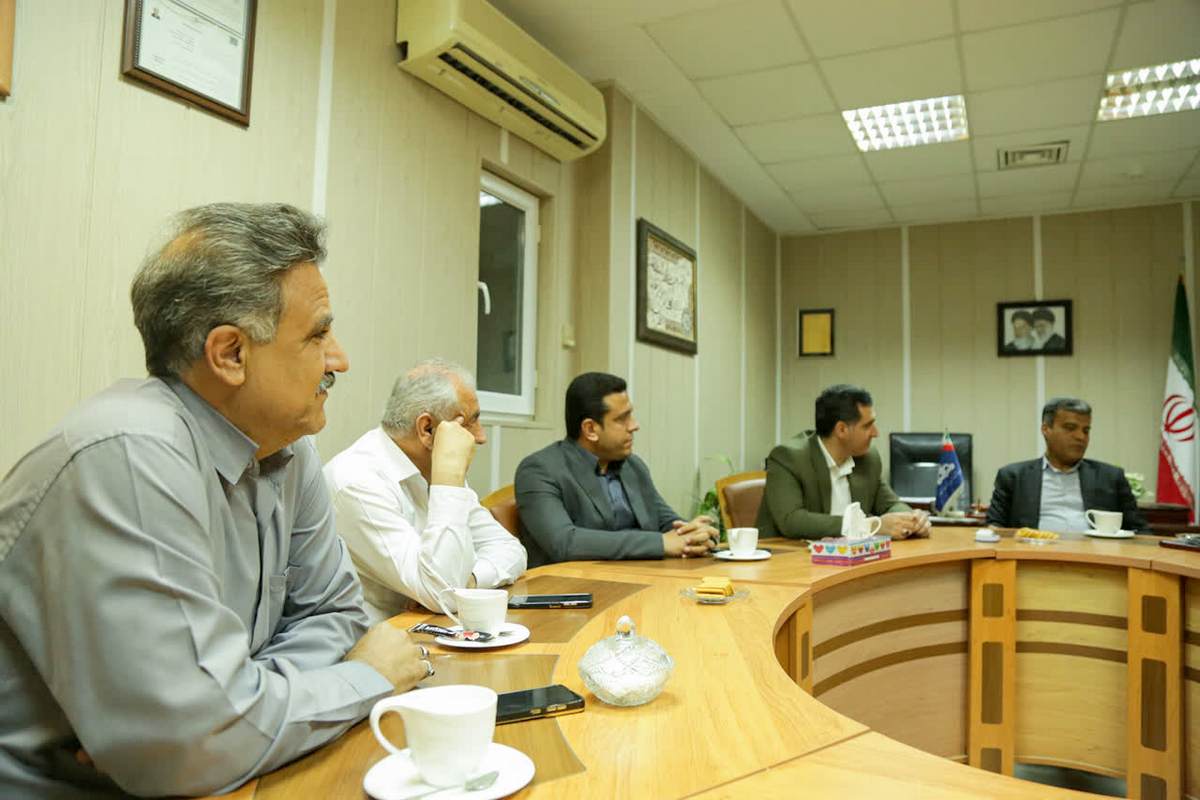 نشست + غریبی 1