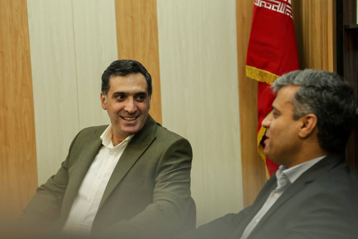 نشست + غریبی 21