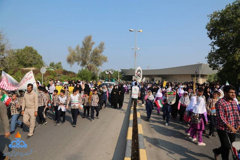 راهپیمایی 13 آبان 7