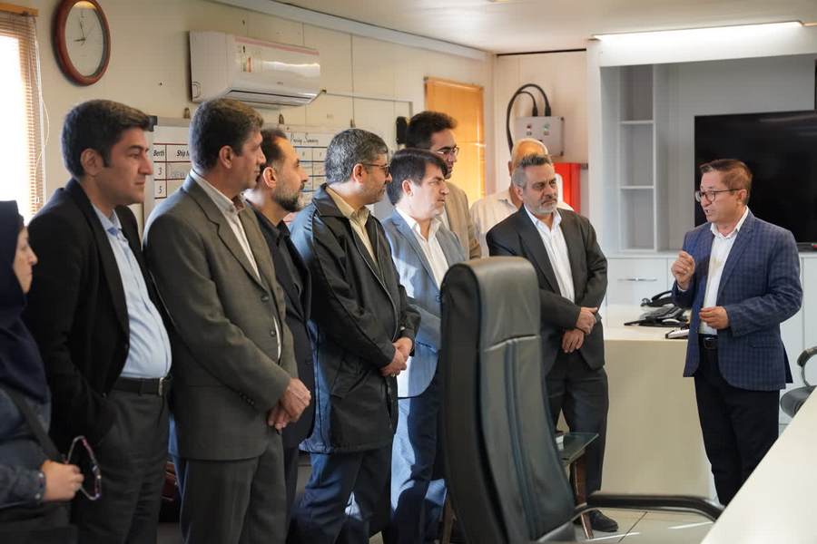 بازدید+ پژوهش و فناوری+  پشتیبانی، ساخت و تامین کالای شرکت ملی نفت ایران 1