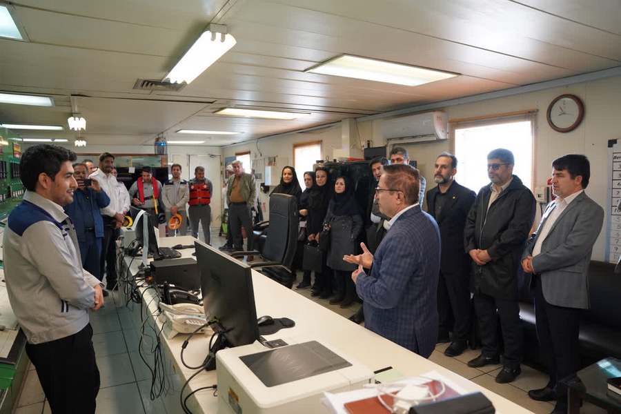 بازدید+ پژوهش و فناوری+  پشتیبانی، ساخت و تامین کالای شرکت ملی نفت ایران 2