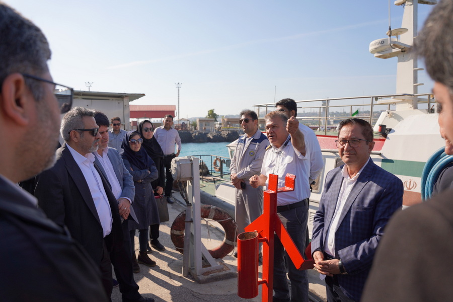 بازدید+ پژوهش و فناوری+ پشتیبانی، ساخت و تامین کالای شرکت ملی نفت ایران 3