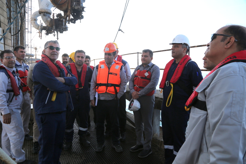 بازدید+ غریبی+ پایانه خارگ 12