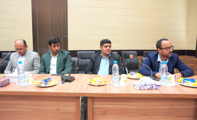 نشست هم اندیشی مدیرعامل + غریبی+ ایرنا 12