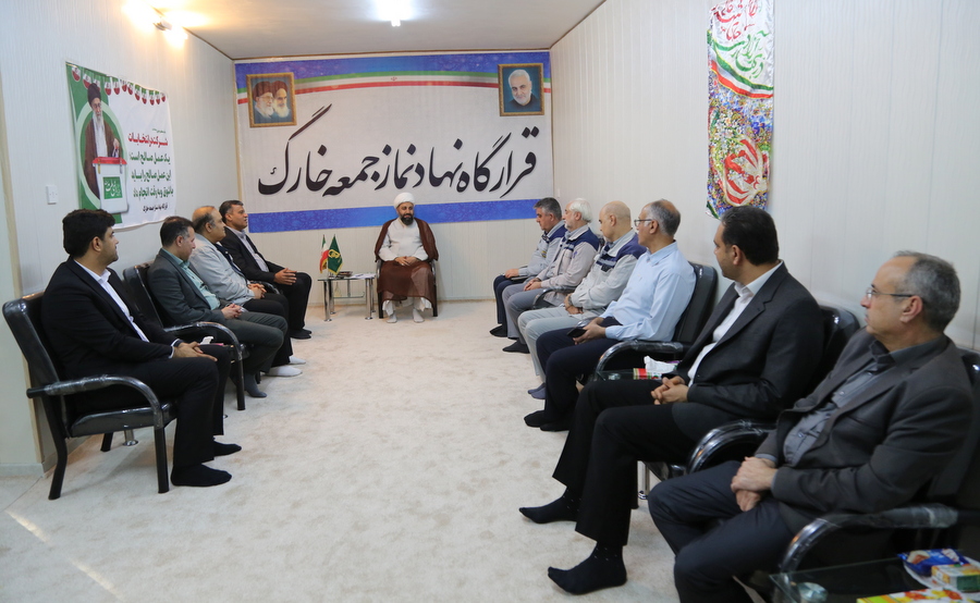 غریبی+ کارگر+ امام جمعه + شرکت پایانه های نفتی ایران 4