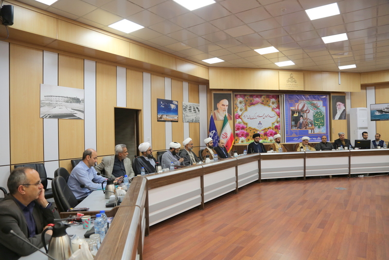 شاهانی+ اقامه نماز + وزارت نفت + خارگ  3