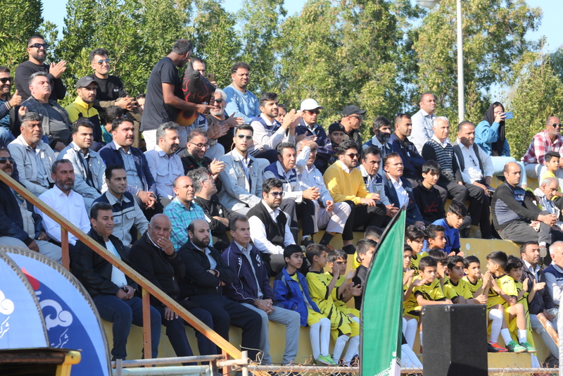 فوتبال کارکنان اسفند 1402 35