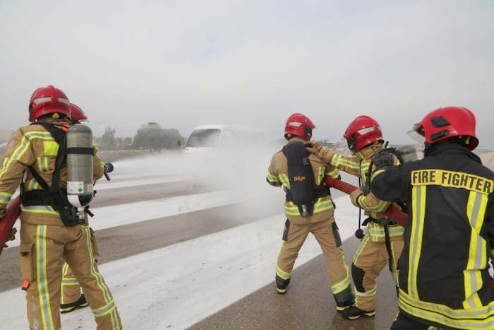 مانور+ فرودگاه + ایمنی 13