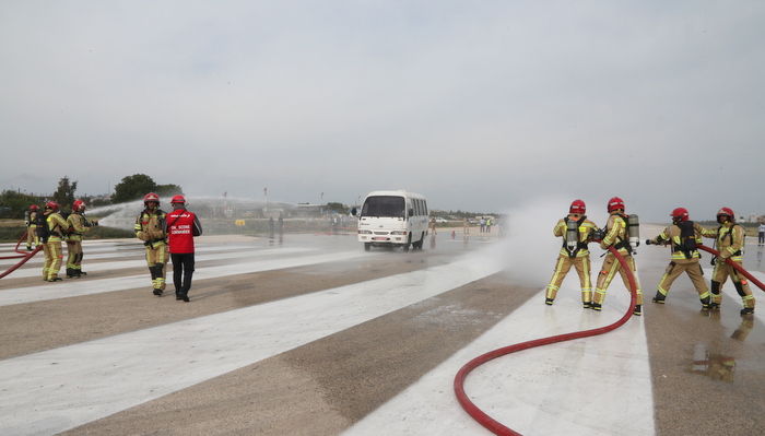 مانور+ فرودگاه + ایمنی 14