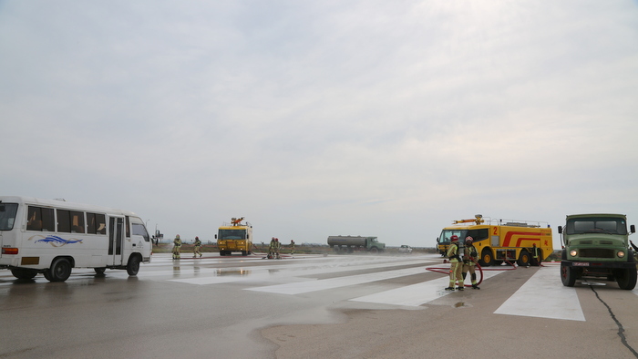 مانور+ فرودگاه + ایمنی 19