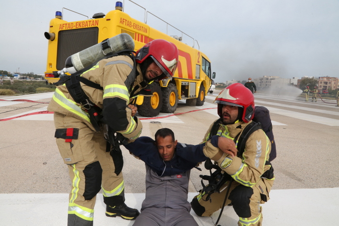 مانور+ فرودگاه + ایمنی 23