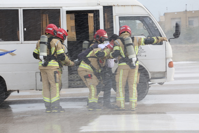 مانور+ فرودگاه + ایمنی 28