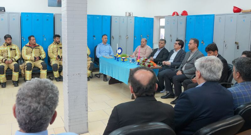 دیدار نوروزی مدیرعامل شرکت پایانه های نفتی ایران با کارکنان+ غریبی 8