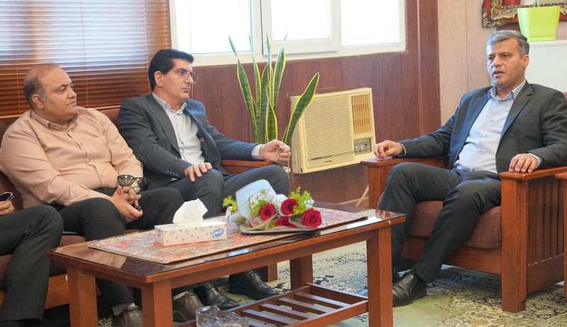 دیدار نوروزی مدیرعامل شرکت پایانه های نفتی ایران با کارکنان+ غریبی 27