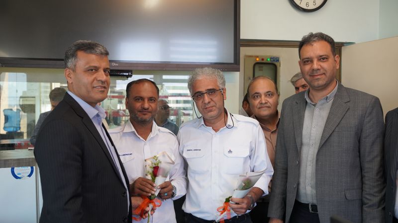 دیدار نوروزی مدیرعامل شرکت پایانه های نفتی ایران با کارکنان+ غریبی 40