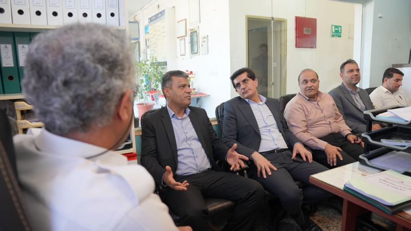 دیدار نوروزی مدیرعامل شرکت پایانه های نفتی ایران با کارکنان+ غریبی 42