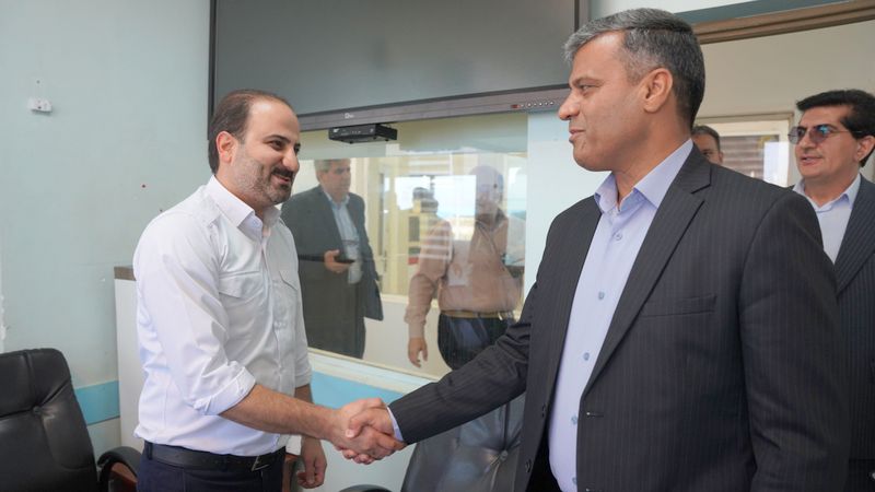 دیدار نوروزی مدیرعامل شرکت پایانه های نفتی ایران با کارکنان+ غریبی 44