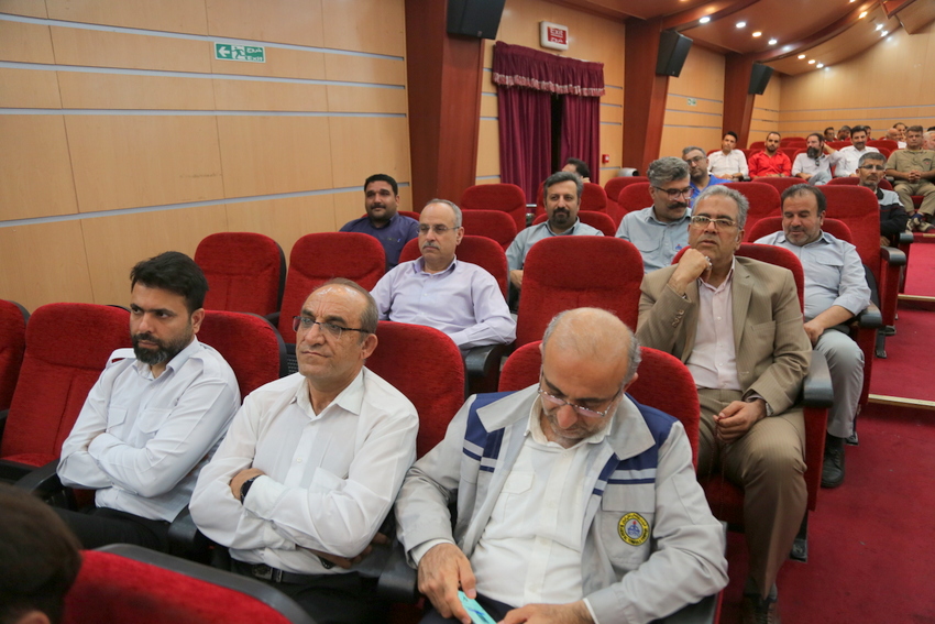 کارگان بسیجی نمونه  10