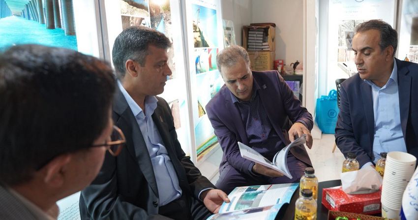 نمایشگاه + روز سوم+ نفت + بیست و هشتم  5