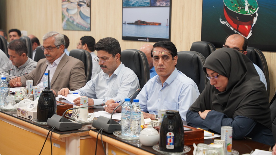 نشست کار گروه کمیته ساماندهی پیمان‌های مستمر غیر پروژه‌ای پایانه های نفتی ایران  18