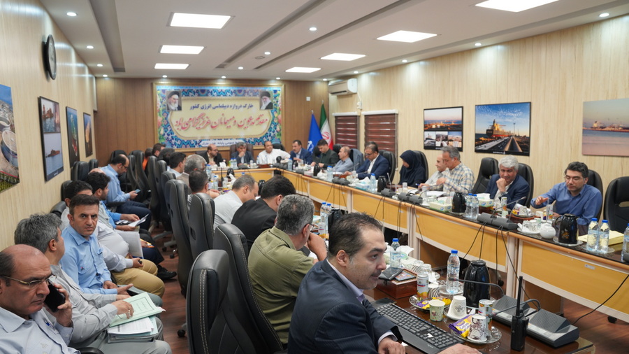 نشست کار گروه کمیته ساماندهی پیمان‌های مستمر غیر پروژه‌ای پایانه های نفتی ایران  29