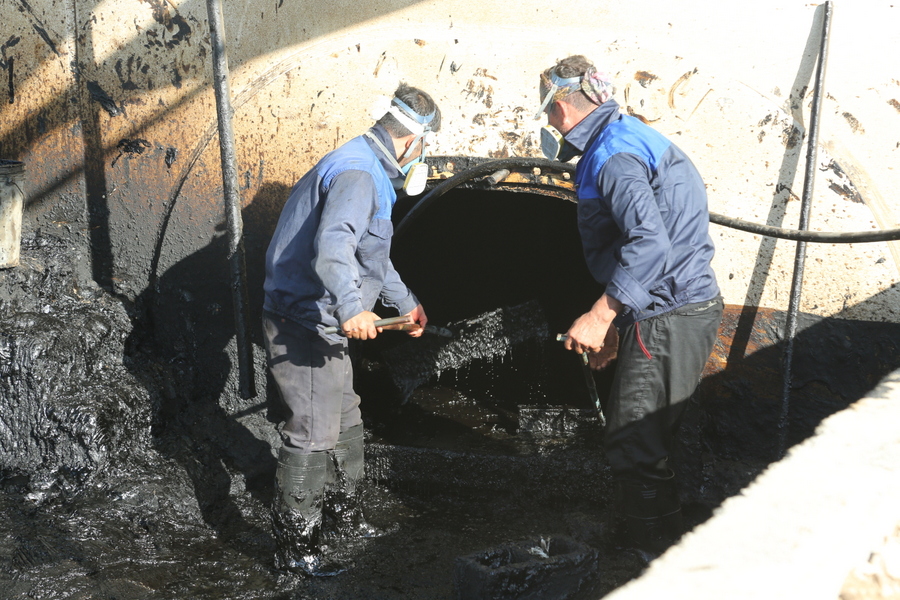 کارگران+ بازدید+ پروژه ها + رییس پایانه نفتی خارگ 27