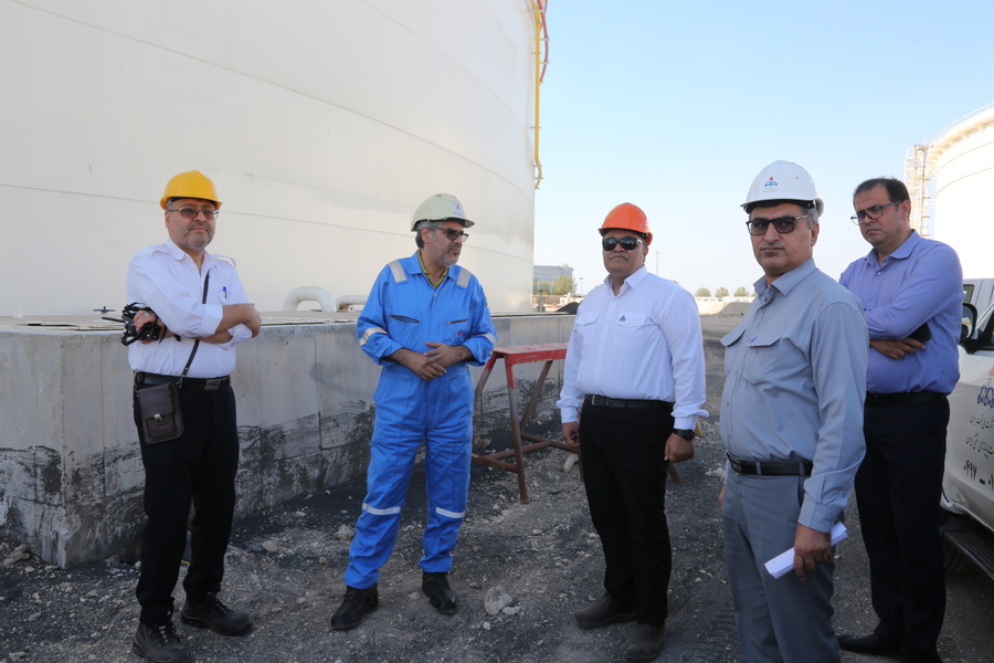 کارگران+ بازدید+ پروژه ها + رییس پایانه نفتی خارگ 38