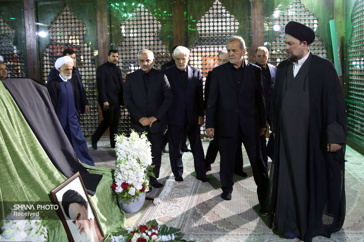 تجدید میثاق + پزشکیان + امام راحل 2