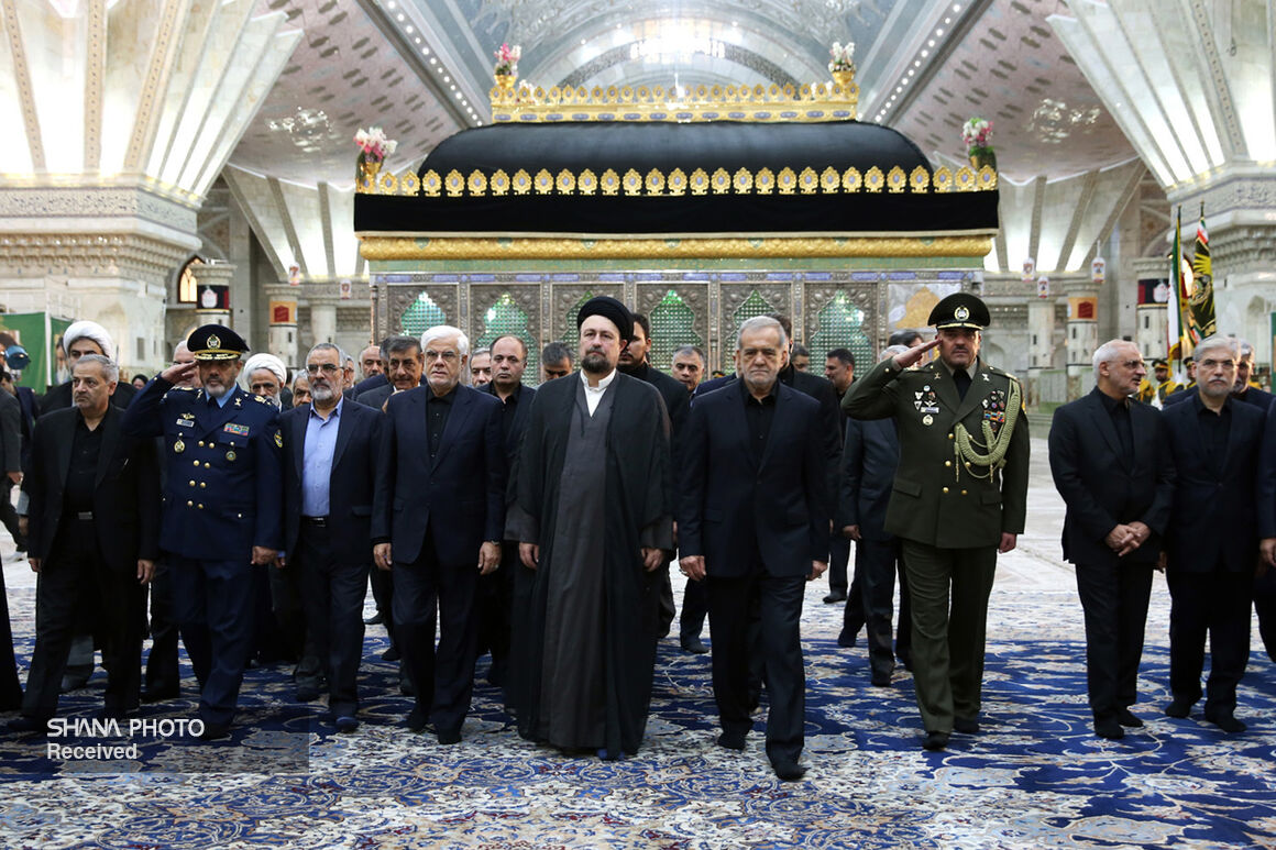 تجدید میثاق + پزشکیان + امام راحل 17