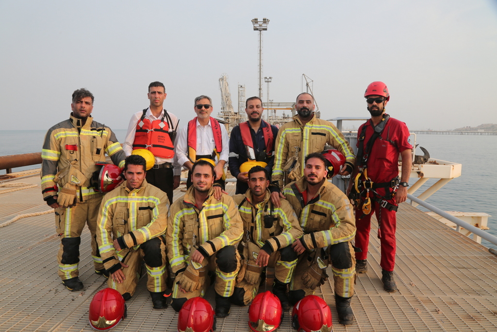 برگزاری مانور امداد و نجات +پایانه نفتی  خارگ  1