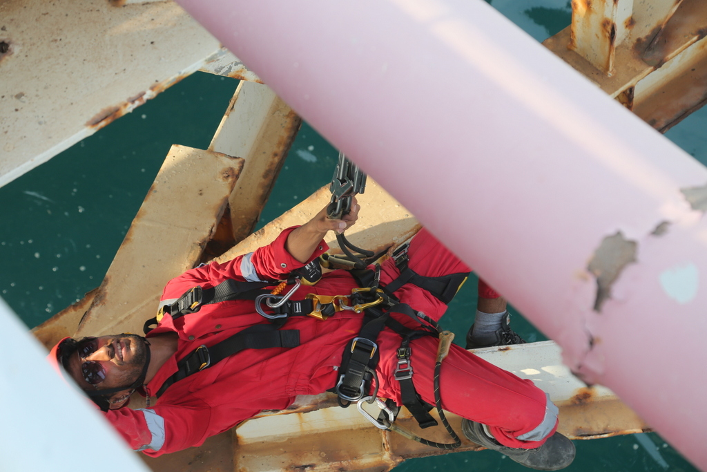 برگزاری مانور امداد و نجات +پایانه نفتی  خارگ  34