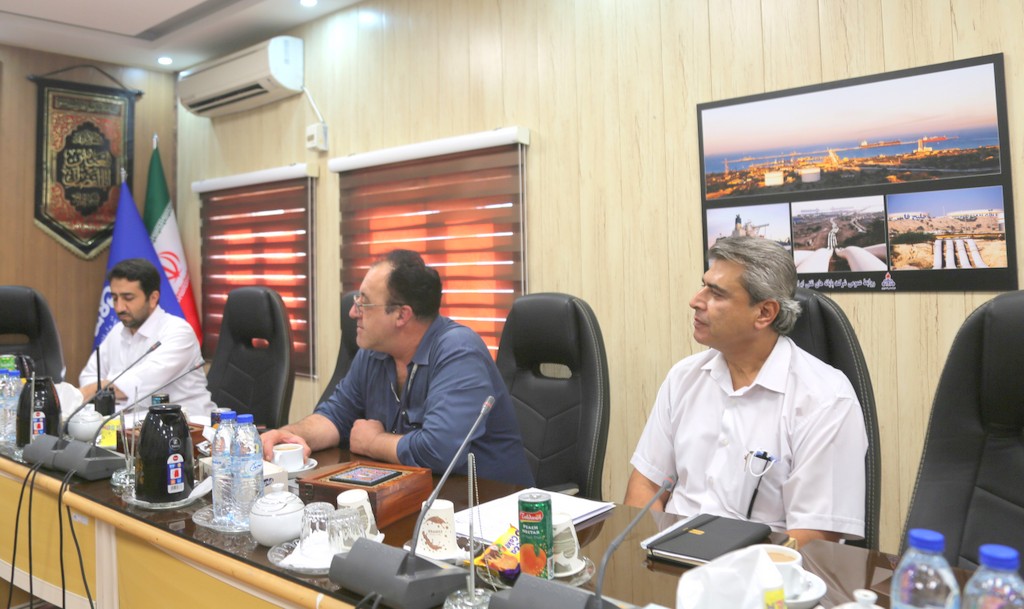 جلسه کمیته پدافند غیر عامل خارگ  1