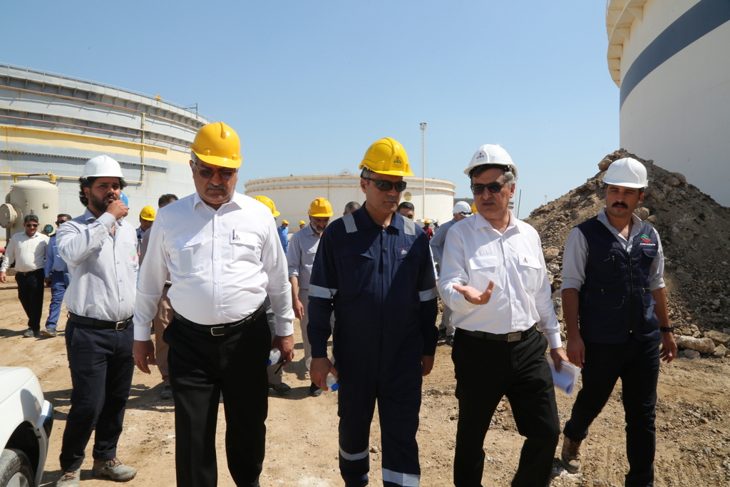 بازدید+ مدیرعامل + مخازن+ خارگ 2