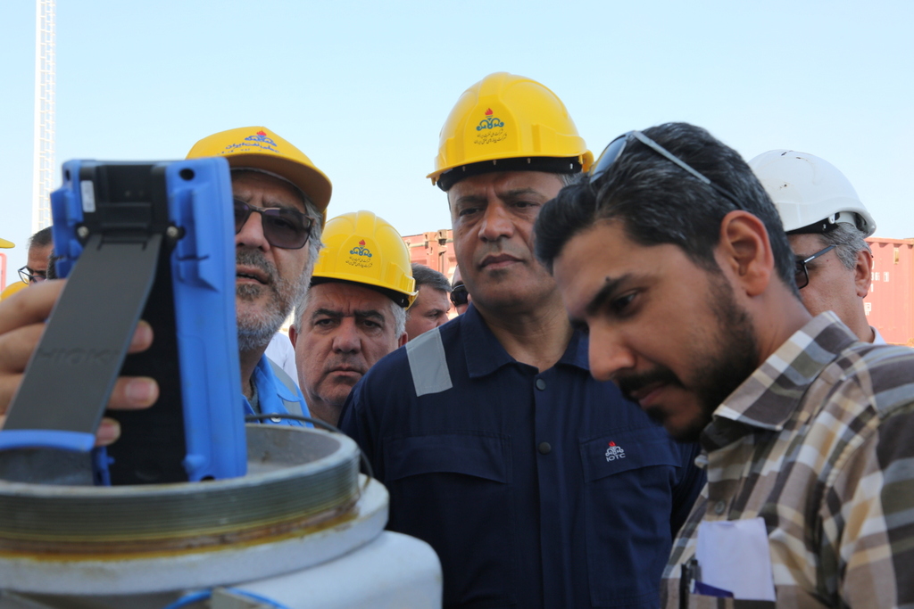 بازدید+ مدیرعامل + مخازن+ خارگ 8