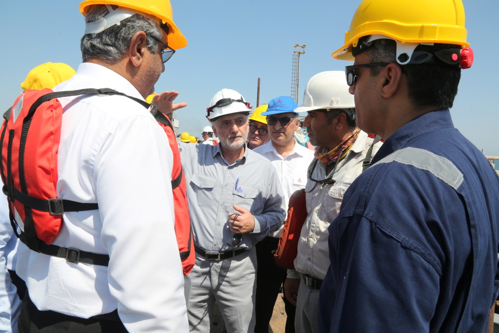 اسکله+ نوسازی+ تعمیرات+ غریبی + خارگ 10