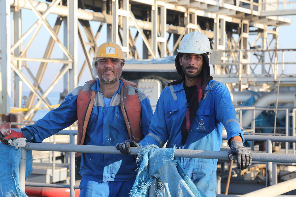 اسکله+ نوسازی+ تعمیرات+ غریبی + خارگ 22