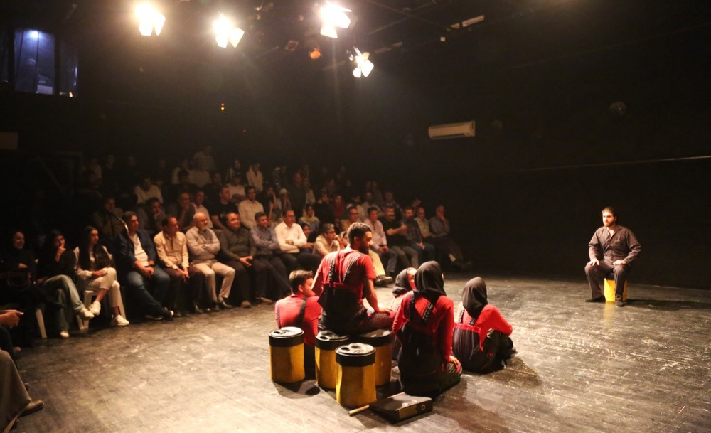 نمایش  تئاتر + دفاع مقدس +پایانه نفتی خارگ  9