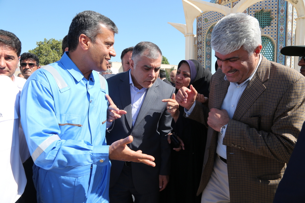 پاک نژاد + جزیره خارگ + وزیر نفت 1