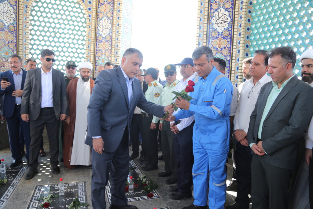 پاک نژاد + جزیره خارگ + وزیر نفت 2