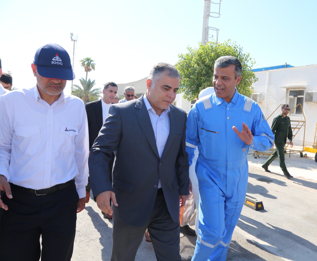 پاک نژاد + جزیره خارگ + وزیر نفت 6