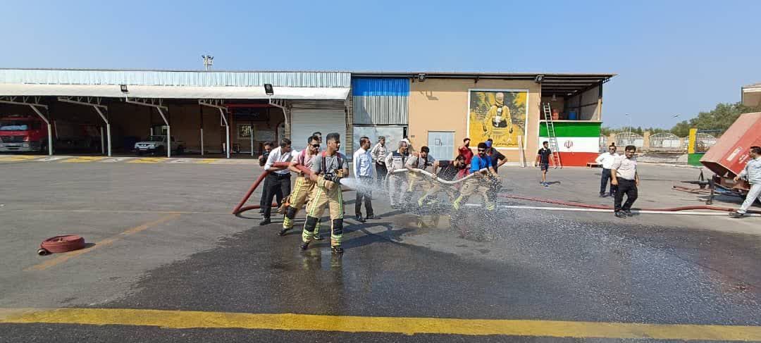 برگزاری دوره تخصصی ایمنی فرودگاهی در پایانه نفتی خارگ 7