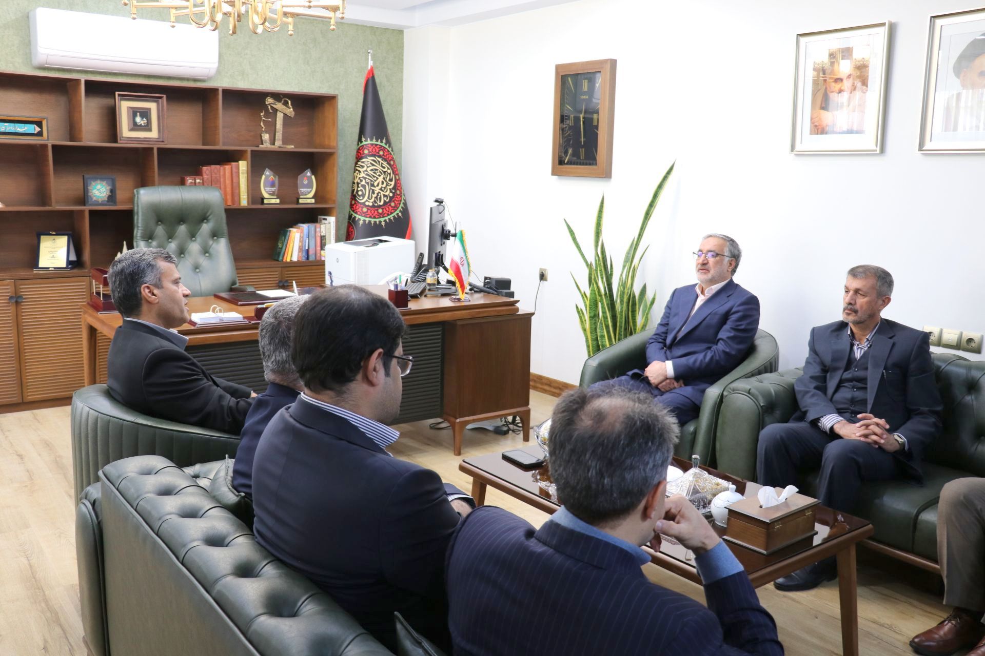 نشست مدیرعامل شرکت پایانه‌های نفتی ایران با مدیران شرکت 3