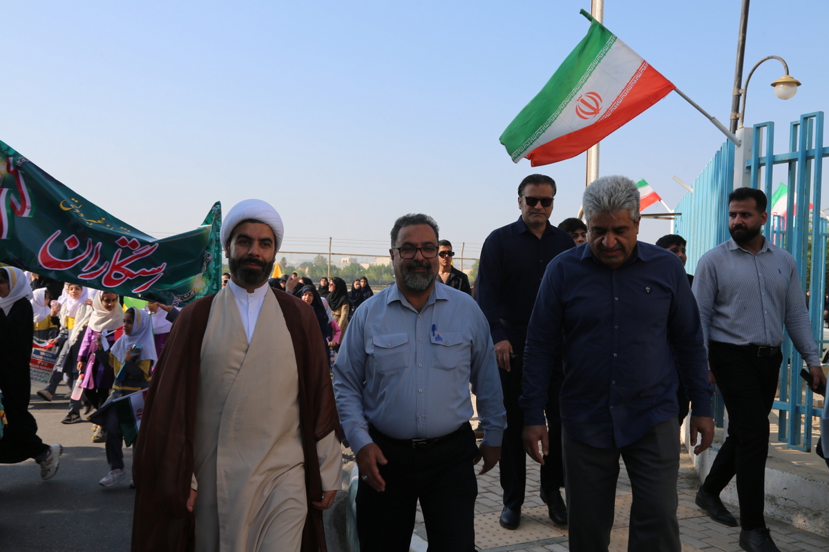 راهپیمایی 13 آبان 34