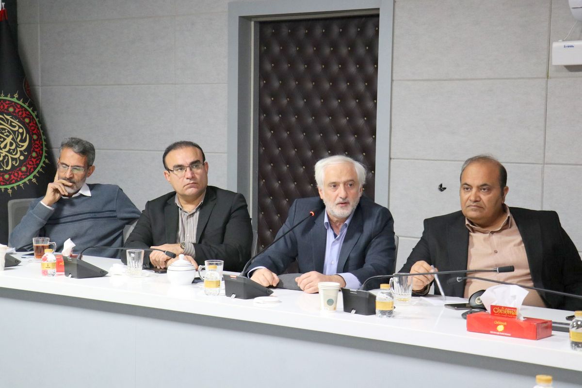 جلسه بررسی پروژه تعمیرات اسکله غربی 12