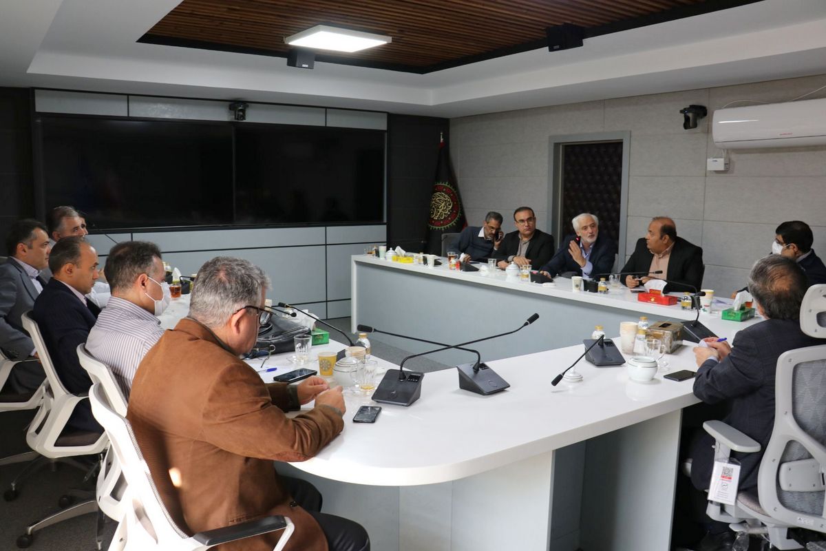 جلسه بررسی پروژه تعمیرات اسکله غربی 13