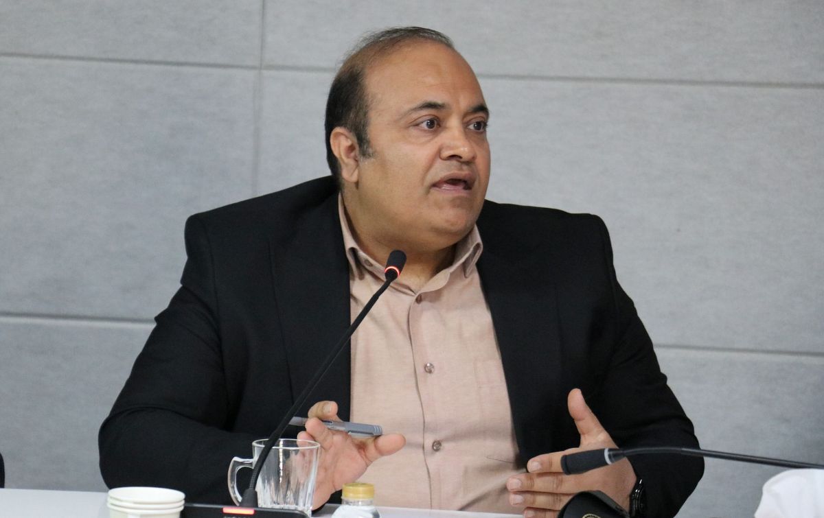 جلسه بررسی پروژه تعمیرات اسکله غربی 14