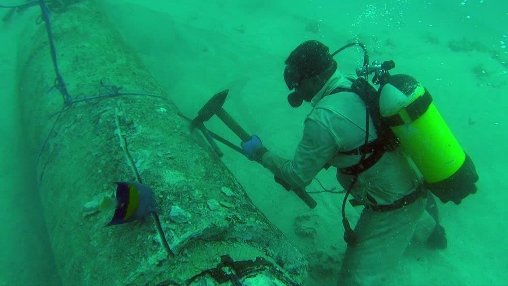 تعمیرات پیشگیرانه خطوط انتقال نفت در اعماق خلیج فارس توسط متخصصان شرکت پایانه های نفتی ایران